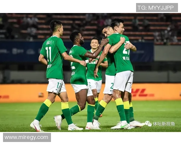 武汉足球队强势领跑邀请赛积分榜96分优势显著